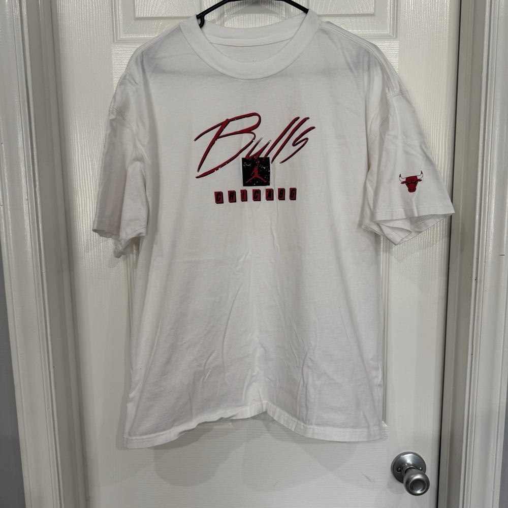 Nike Jordan NBA Chicago Bulls White Tee Loose Fit Large